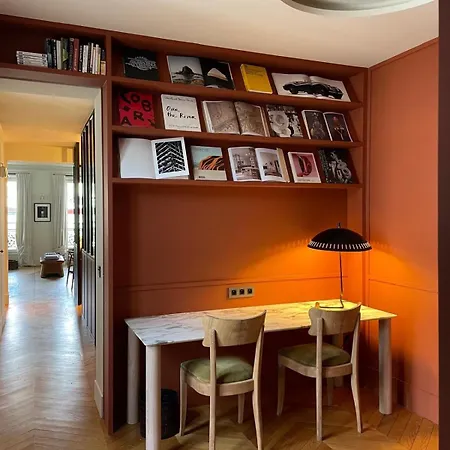 Apartment L'atelier 35 With View Of Montmartre Paris