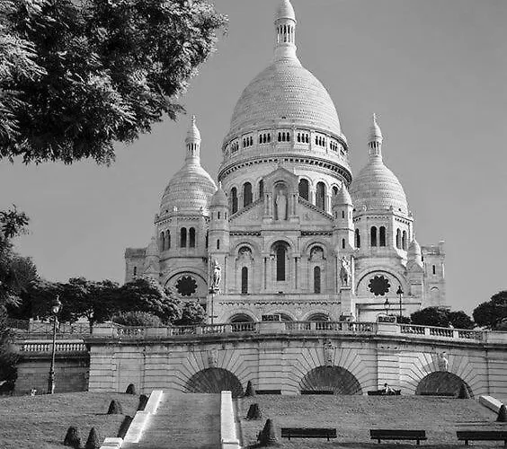 Appartement L'atelier 35 With View Of Montmartre